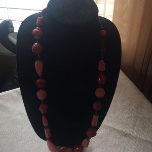 Chinese necklet